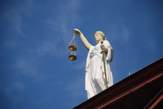 Justice Environnement Tribunaux Specialisation Affaires
