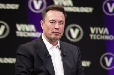 Elon Musk Twitter Haine Internet Reseau Social Attaque Critique