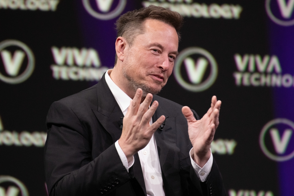 Elon-Musk-refus-paiement-droit-voisin-AFP