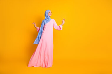 Abaya Vetement Religieux Culturel Reponse Chatgpt Polemique Attal