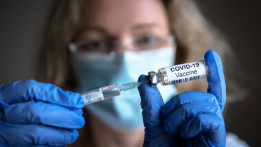 covid-19-la-nouvelle-campagne-de-vaccination-se-prepare